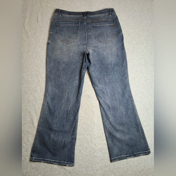 NWT Democracy Ab Technology High Rise Cropped Jeans Women's Size 14 - Picture 2 of 11